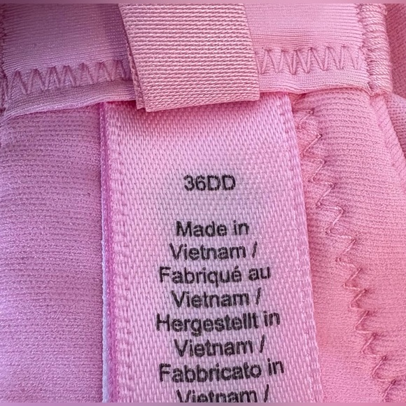 SKIMS Kim Kardashian Fits Everybody lace underwire bra 36DD new without tags - Picture 4 of 4